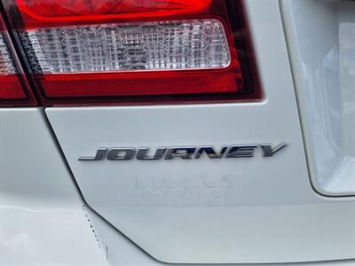 2017 Dodge Journey SXT   - Photo 41 - Cincinnati, OH 45231