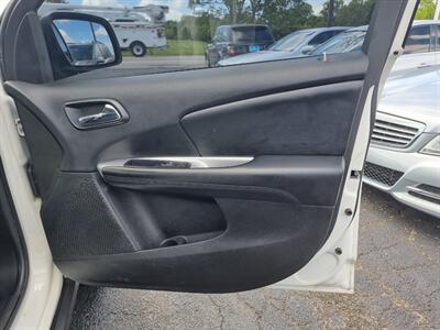 2017 Dodge Journey SXT   - Photo 32 - Cincinnati, OH 45231