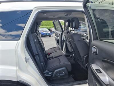 2017 Dodge Journey SXT   - Photo 27 - Cincinnati, OH 45231
