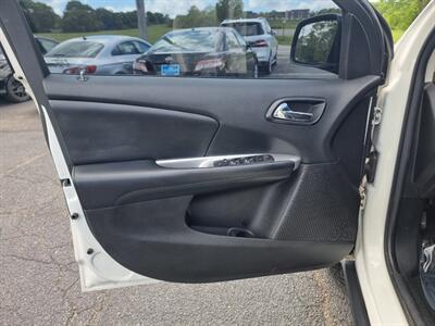 2017 Dodge Journey SXT   - Photo 35 - Cincinnati, OH 45231