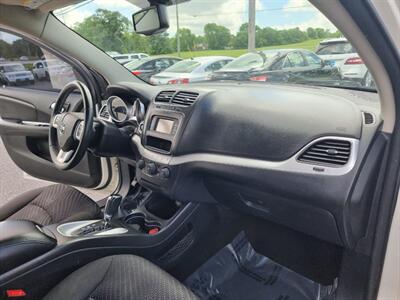 2017 Dodge Journey SXT   - Photo 29 - Cincinnati, OH 45231