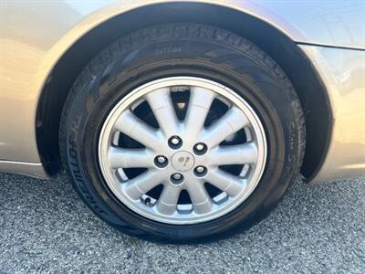 2000 Toyota Avalon XLS   - Photo 27 - Cincinnati, OH 45231