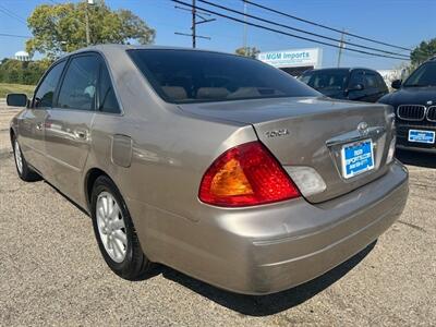 2000 Toyota Avalon XLS   - Photo 5 - Cincinnati, OH 45231