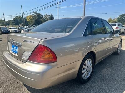 2000 Toyota Avalon XLS   - Photo 7 - Cincinnati, OH 45231