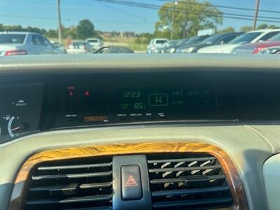 2000 Toyota Avalon XLS   - Photo 13 - Cincinnati, OH 45231