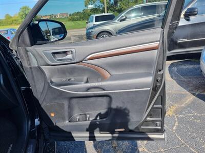 2014 Toyota Highlander Limited - Photo 34 - Cincinnati, OH 45231