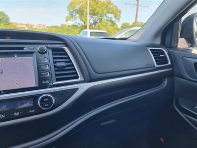 2014 Toyota Highlander Limited - Photo 17 - Cincinnati, OH 45231