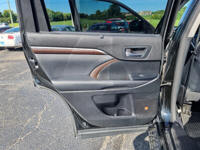 2014 Toyota Highlander Limited - Photo 36 - Cincinnati, OH 45231