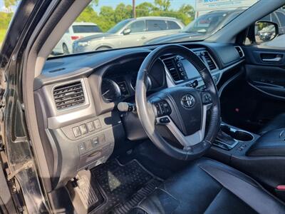 2014 Toyota Highlander Limited - Photo 9 - Cincinnati, OH 45231