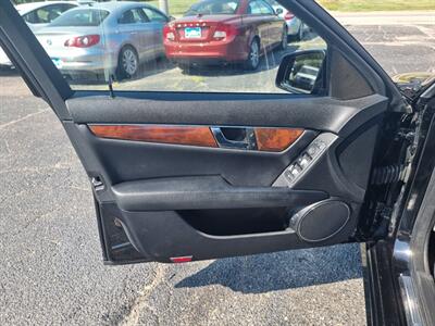 2010 Mercedes-Benz C 300 Sport 4MATIC   - Photo 32 - Cincinnati, OH 45231