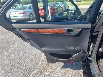 2010 Mercedes-Benz C 300 Sport 4MATIC   - Photo 31 - Cincinnati, OH 45231