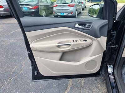 2017 Ford Escape Titanium   - Photo 34 - Cincinnati, OH 45231