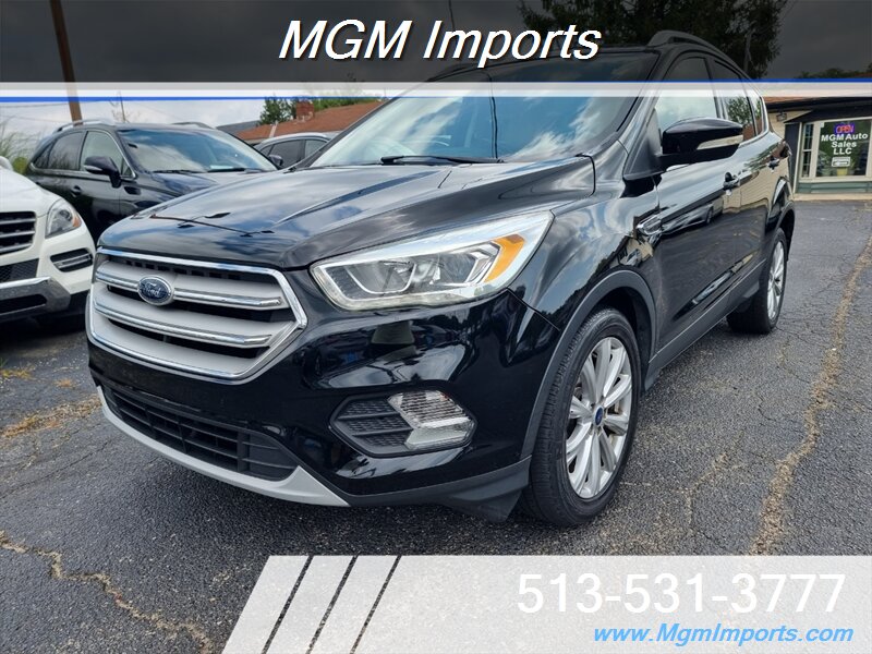 2017 Ford Escape Titanium   - Photo 1 - Cincinnati, OH 45231