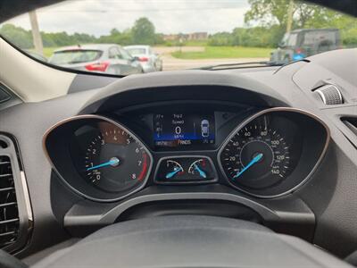 2017 Ford Escape Titanium   - Photo 13 - Cincinnati, OH 45231