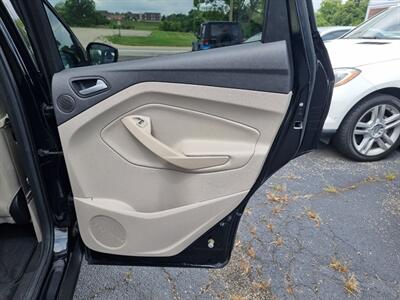 2017 Ford Escape Titanium   - Photo 32 - Cincinnati, OH 45231