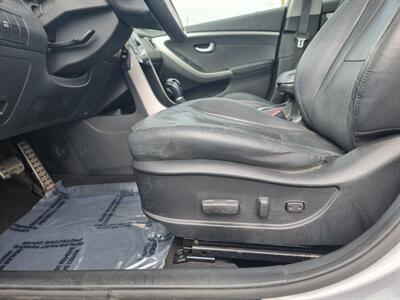 2013 Hyundai ELANTRA GT   - Photo 18 - Cincinnati, OH 45231