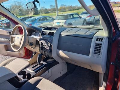 2012 Ford Escape XLS - Photo 27 - Cincinnati, OH 45231