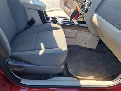 2012 Ford Escape XLS - Photo 29 - Cincinnati, OH 45231
