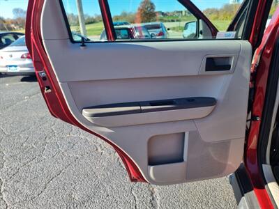 2012 Ford Escape XLS - Photo 32 - Cincinnati, OH 45231