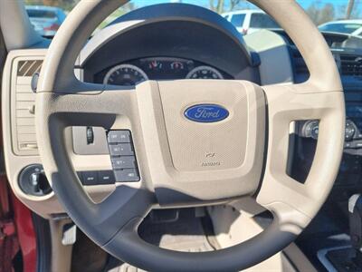 2012 Ford Escape XLS - Photo 12 - Cincinnati, OH 45231