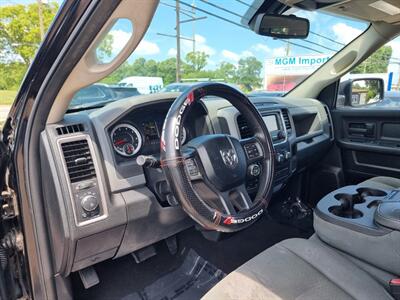 2014 RAM 1500 EXPRESS CREW CAB 4X4   - Photo 9 - Cincinnati, OH 45231