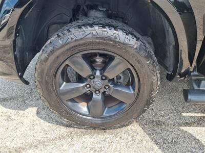 2014 RAM 1500 EXPRESS CREW CAB 4X4   - Photo 35 - Cincinnati, OH 45231