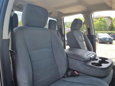 2014 RAM 1500 EXPRESS CREW CAB 4X4   - Photo 27 - Cincinnati, OH 45231
