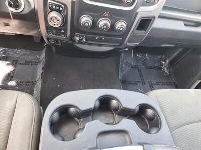 2014 RAM 1500 EXPRESS CREW CAB 4X4   - Photo 16 - Cincinnati, OH 45231