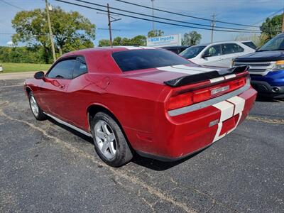 2010 Dodge Challenger SE - Photo 7 - Cincinnati, OH 45231
