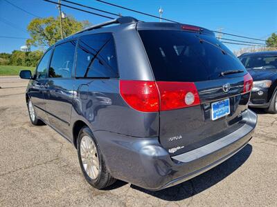 2009 Toyota Sienna XLE   - Photo 7 - Cincinnati, OH 45231