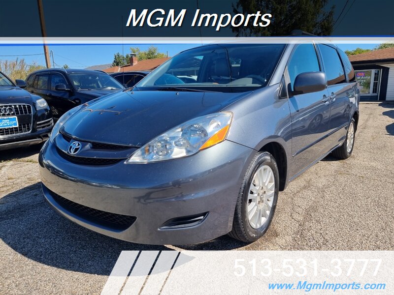 2009 Toyota Sienna XLE - Photo 1 - Cincinnati, OH 45231
