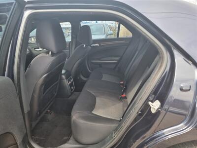 2012 Chrysler 300 Series   - Photo 19 - Cincinnati, OH 45231
