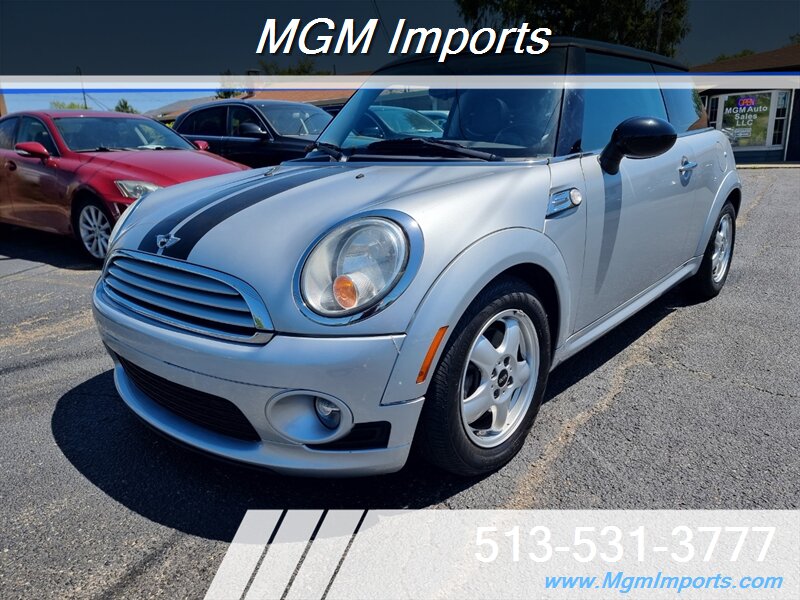 2010 MINI Cooper   - Photo 1 - Cincinnati, OH 45231