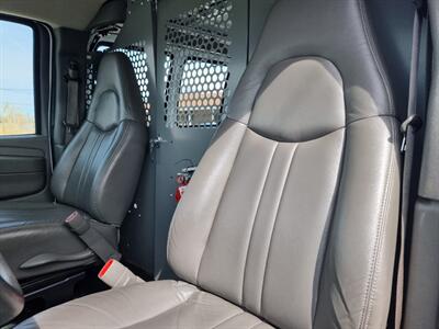 2005 Chevrolet Express 2500   - Photo 16 - Cincinnati, OH 45231
