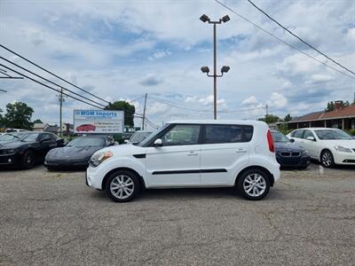 2012 Kia Soul +   - Photo 2 - Cincinnati, OH 45231