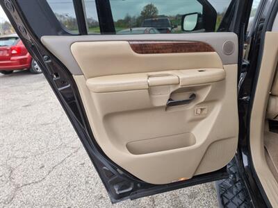 2012 Nissan Armada Platinum - Photo 36 - Cincinnati, OH 45231