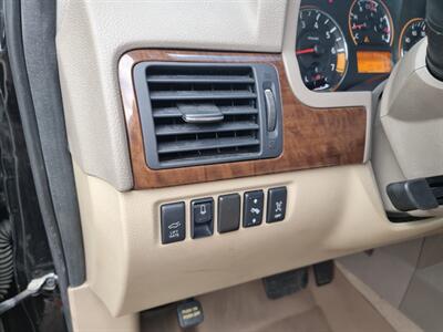 2012 Nissan Armada Platinum - Photo 11 - Cincinnati, OH 45231