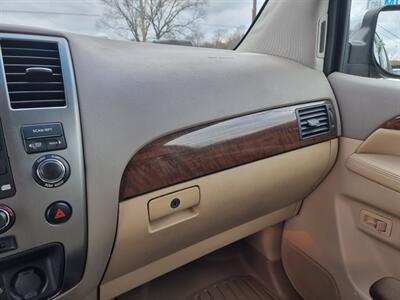 2012 Nissan Armada Platinum - Photo 16 - Cincinnati, OH 45231