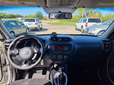 2015 Kia Soul +   - Photo 10 - Cincinnati, OH 45231