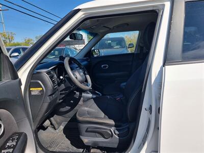 2015 Kia Soul +   - Photo 8 - Cincinnati, OH 45231