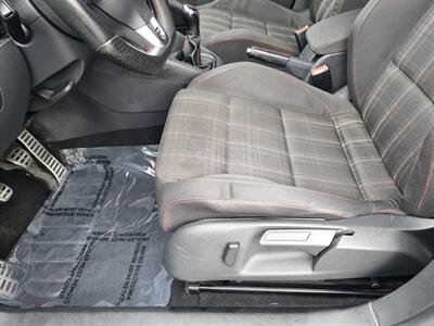 2012 Volkswagen GTI - Photo 18 - Cincinnati, OH 45231