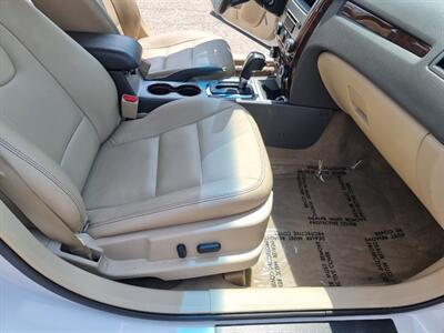 2012 Ford Fusion SEL   - Photo 29 - Cincinnati, OH 45231