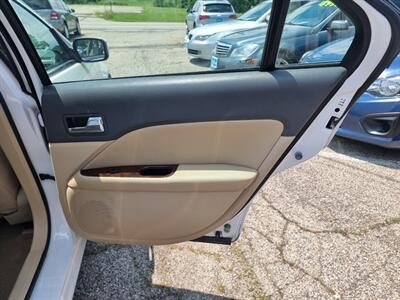 2012 Ford Fusion SEL   - Photo 31 - Cincinnati, OH 45231