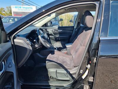 2015 Nissan Rogue S   - Photo 8 - Cincinnati, OH 45231