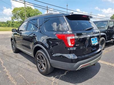 2017 Ford Explorer XLT - Photo 7 - Cincinnati, OH 45231