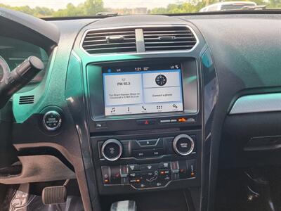 2017 Ford Explorer XLT - Photo 13 - Cincinnati, OH 45231