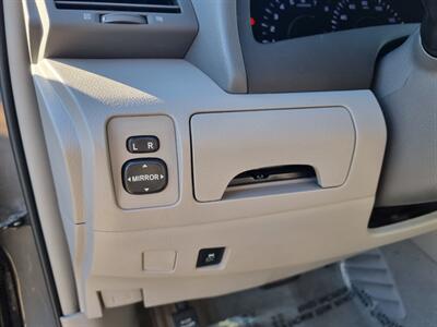 2011 Toyota Camry LE V6   - Photo 11 - Cincinnati, OH 45231