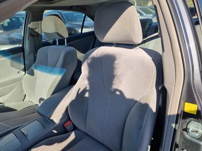 2011 Toyota Camry LE V6   - Photo 18 - Cincinnati, OH 45231