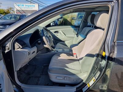 2011 Toyota Camry LE V6   - Photo 8 - Cincinnati, OH 45231