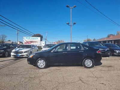 2010 Ford Focus S   - Photo 2 - Cincinnati, OH 45231